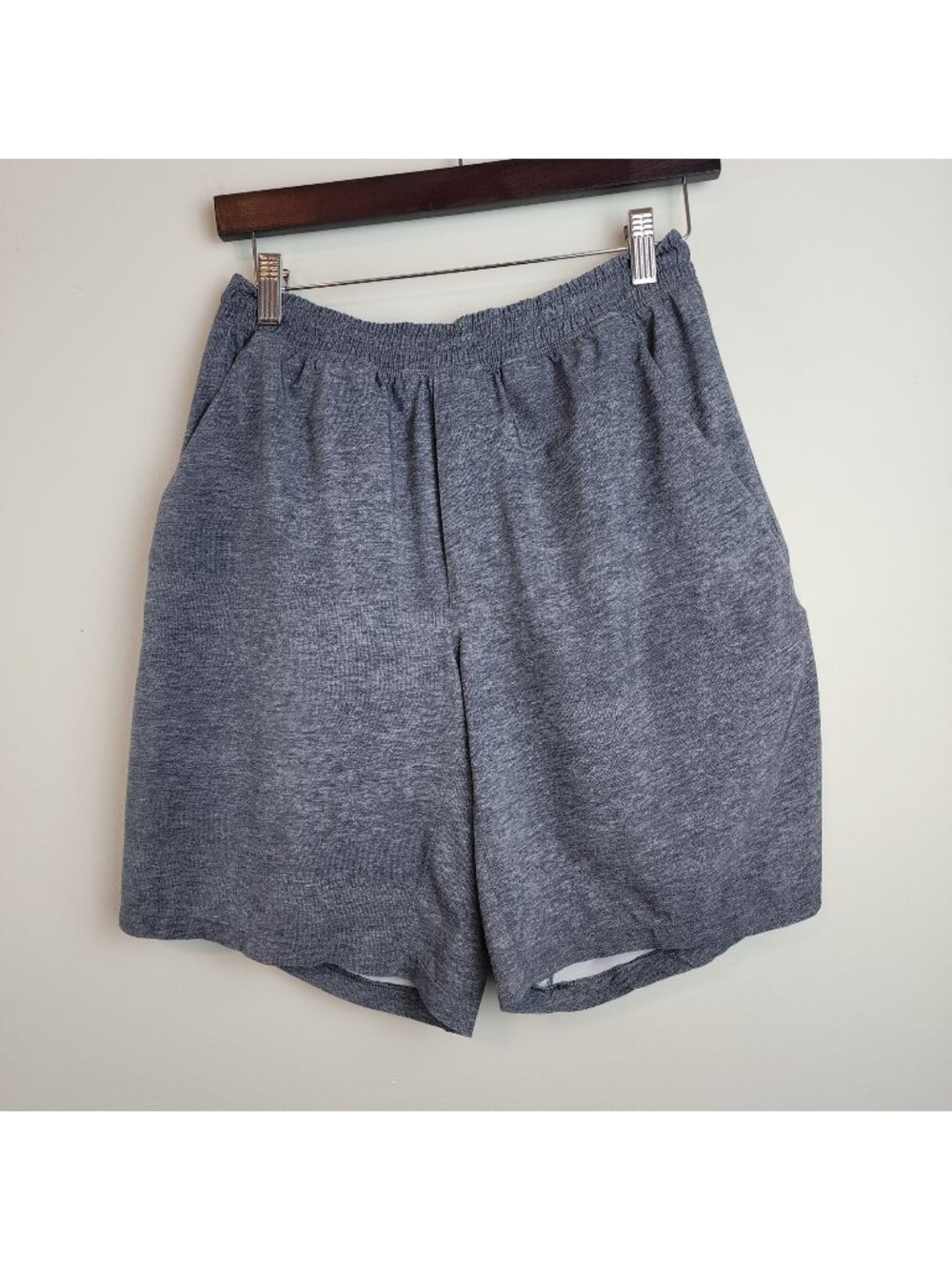 Lululemon Men Pace Breaker Lined Shorts sz M Gray 9" inseam As Is